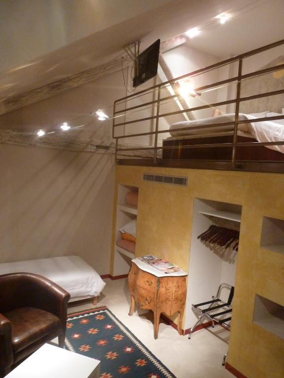 Logis Hotel Les Pages Luneville Room photo