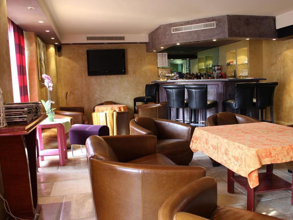 Logis Hotel Les Pages Luneville Exterior photo