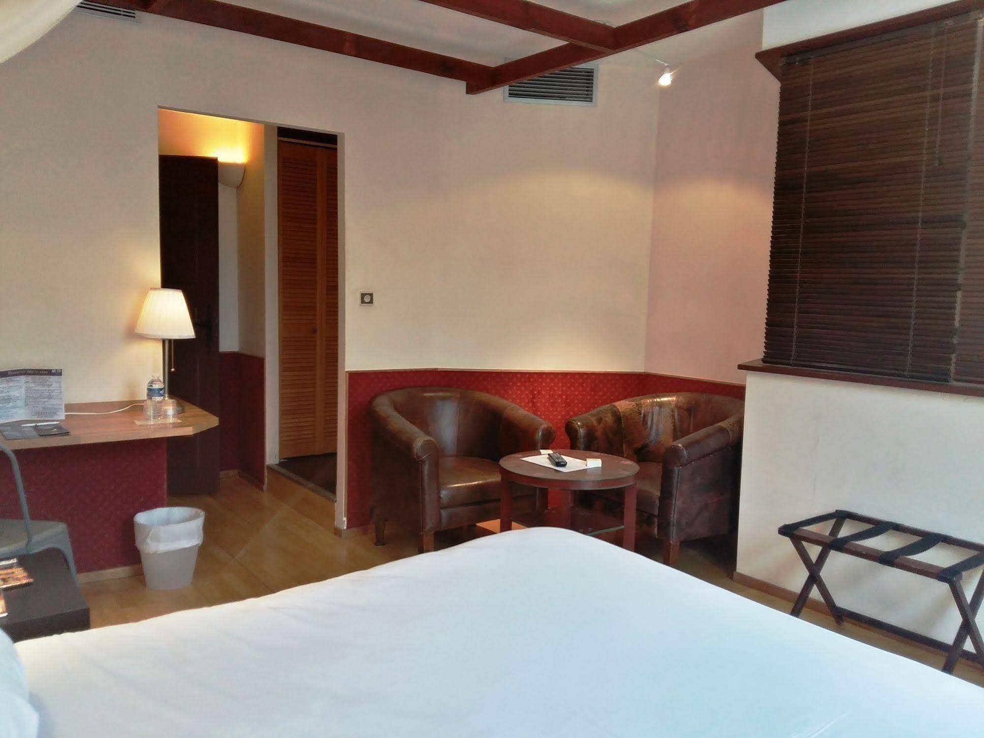 Logis Hotel Les Pages Luneville Exterior photo